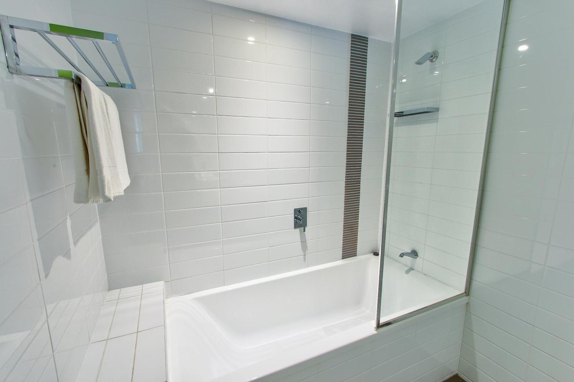 Mackay Oceanside Central Hotel Official Esterno foto