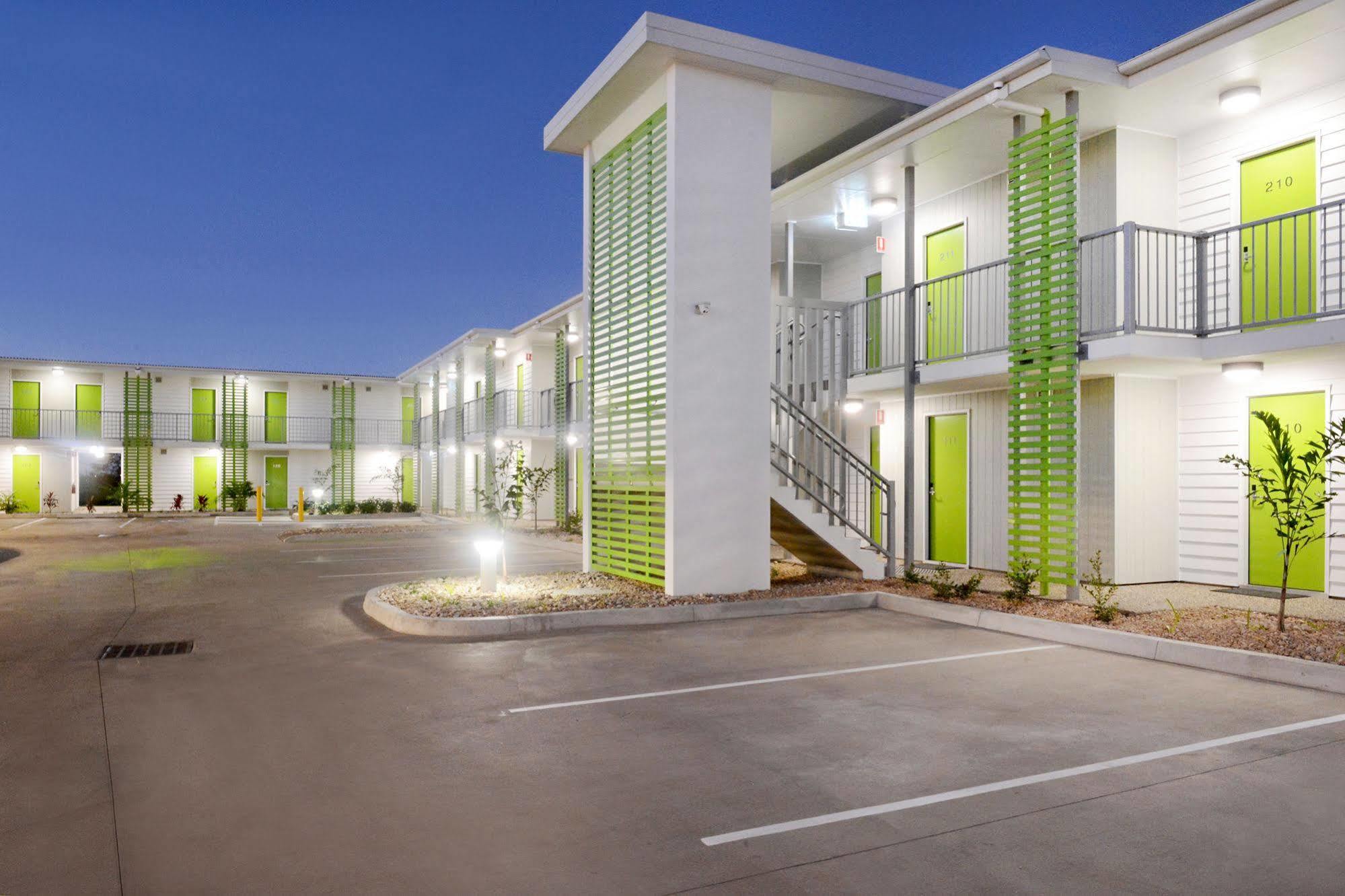 Mackay Oceanside Central Hotel Official Esterno foto